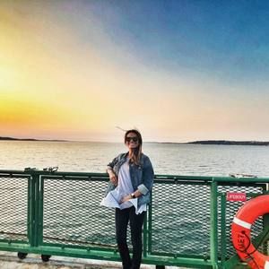 Meet your Posher, Jenny